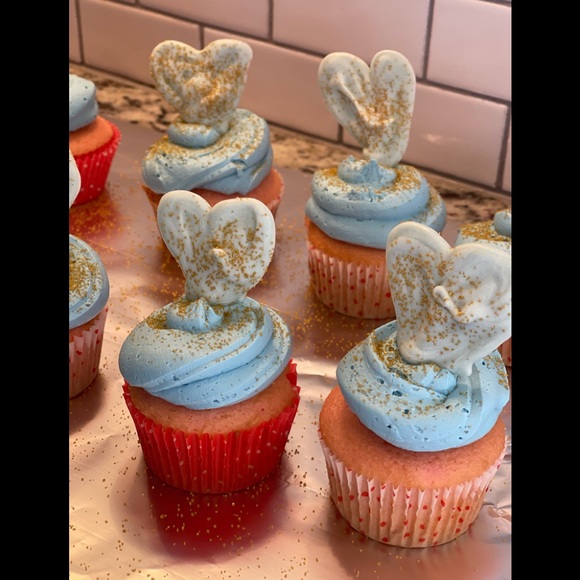 Meet your Posher, Heidi - Picture 15 of 16